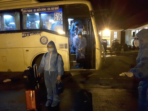 Trung đoàn Đồng Nai tiếp nhận, cách ly 330 công dân từ nước ngoài về nước